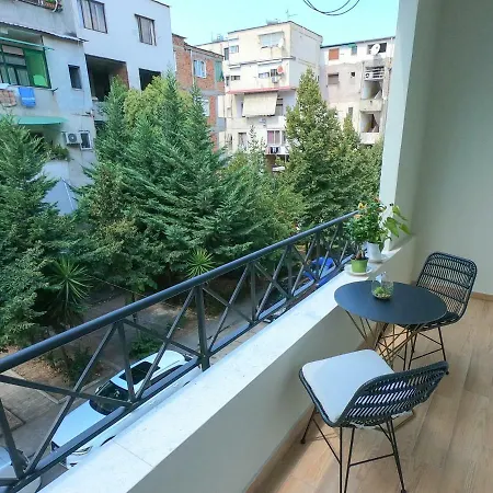 Διαμέρισμα Roza's Center *