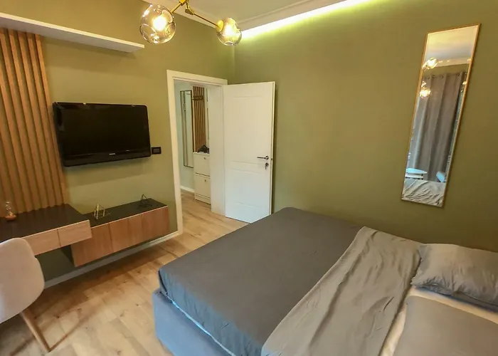 Roza's Center Apartment