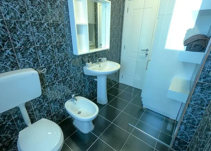 Roza's Center Appartement Tirana